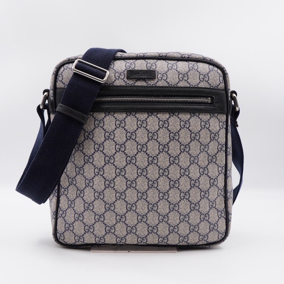 ❌❌SOLD❌A14/ with COA❇️Gucci Supreme Messenger Bag with Iconic Monogram - Picture 1 of 14